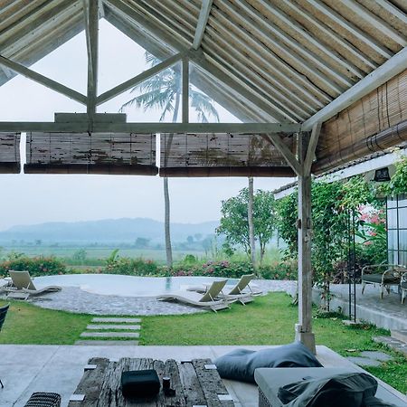 Sunmoonstarvillas Yogyakarta Jarakan Екстериор снимка