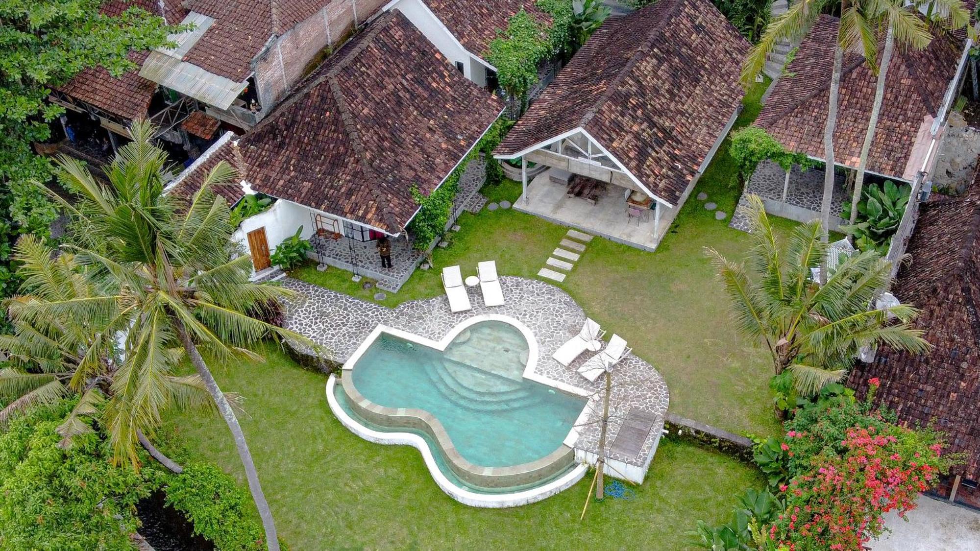 Sunmoonstarvillas Yogyakarta Jarakan Екстериор снимка